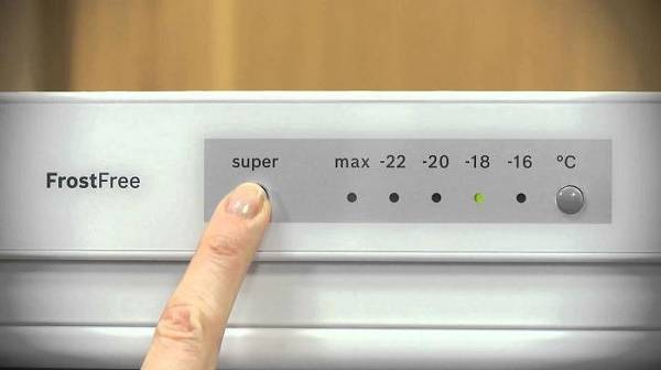 Что делать когда в холодильнике bosch мигает индикатор температуры морозильной камеры