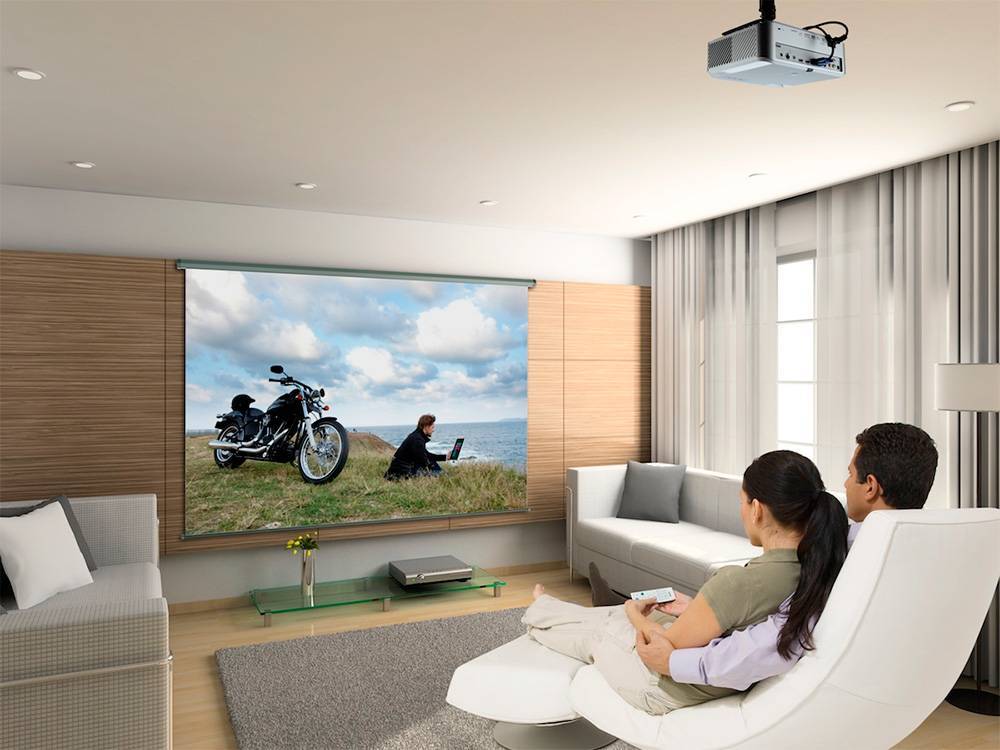 Что лучше для дома — проектор или телевизор?