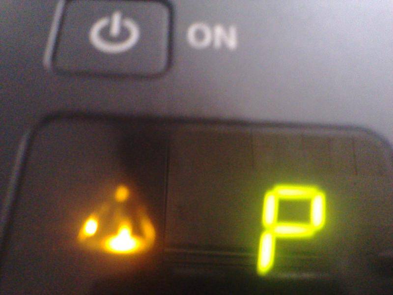Индикация ошибок: горит красная лампочка на принтере