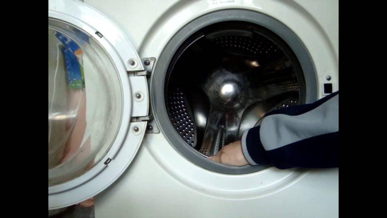 Что делать, если при отжиме стучит стиральная машина -