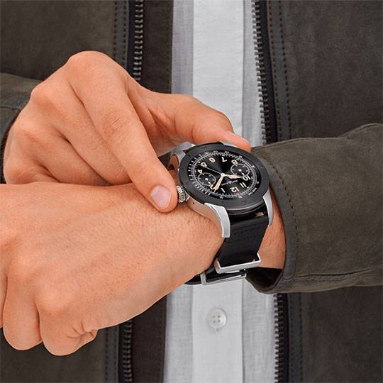 Смарт часы от премиального немецкого бренда Montblanc