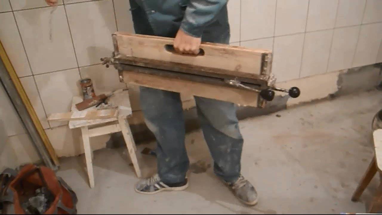 Отрезной станок из болгарки: как сделать удобный инструмент своими руками