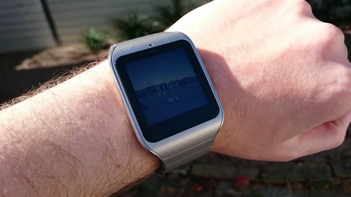 Опыт эксплуатации умных часов sony smartwatch 3: кому нужен такой девайс? - itc.ua