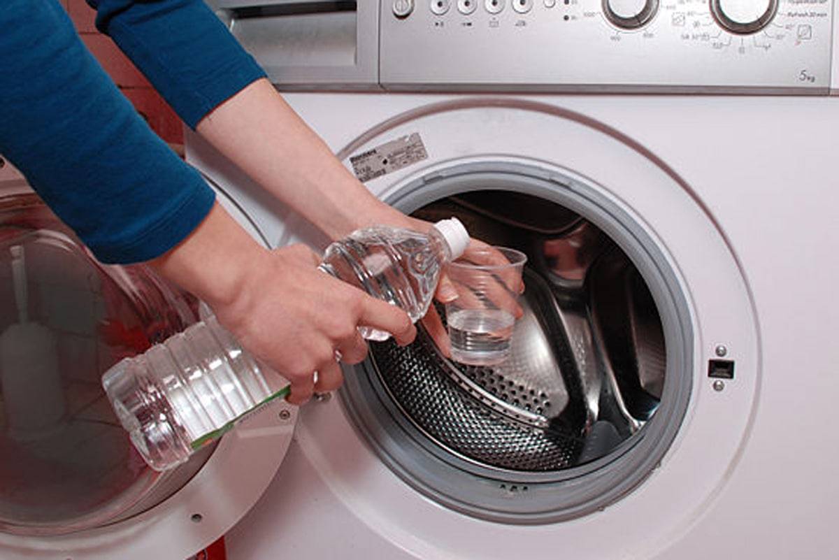 Как быстро и качественно почистить стиральную машину