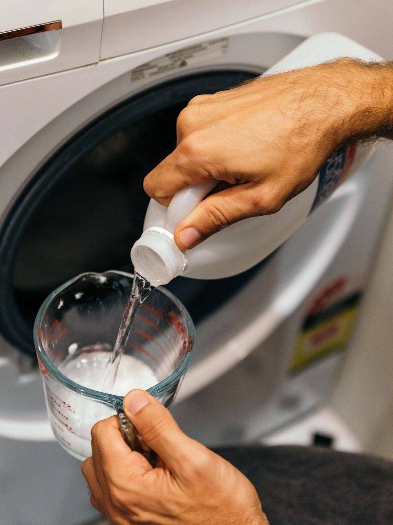 Как очистить стиральную машину от накипи и грязи внутри (в том числе автомат): способы с лимонной кислотой, уксусом, содой и прочие
