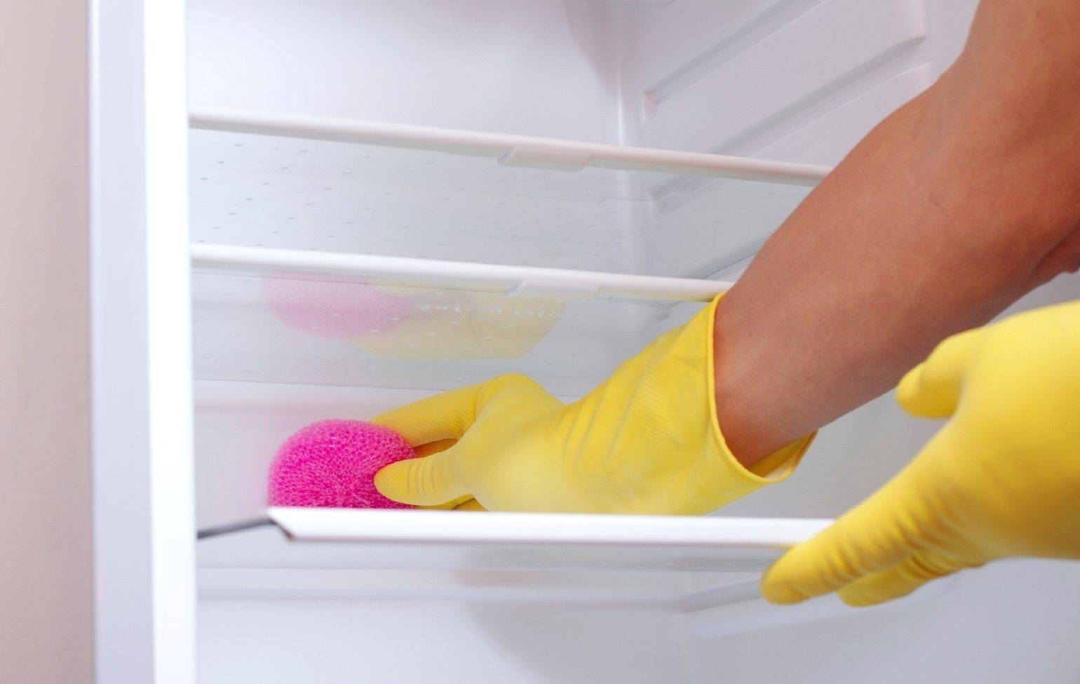 Чем мыть новый холодильник?