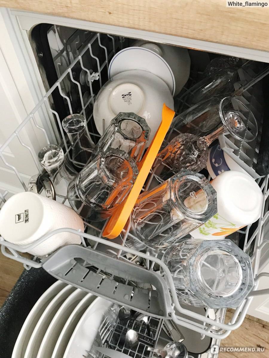 Какую посуду нельзя мыть в посудомоечной машине (советы)