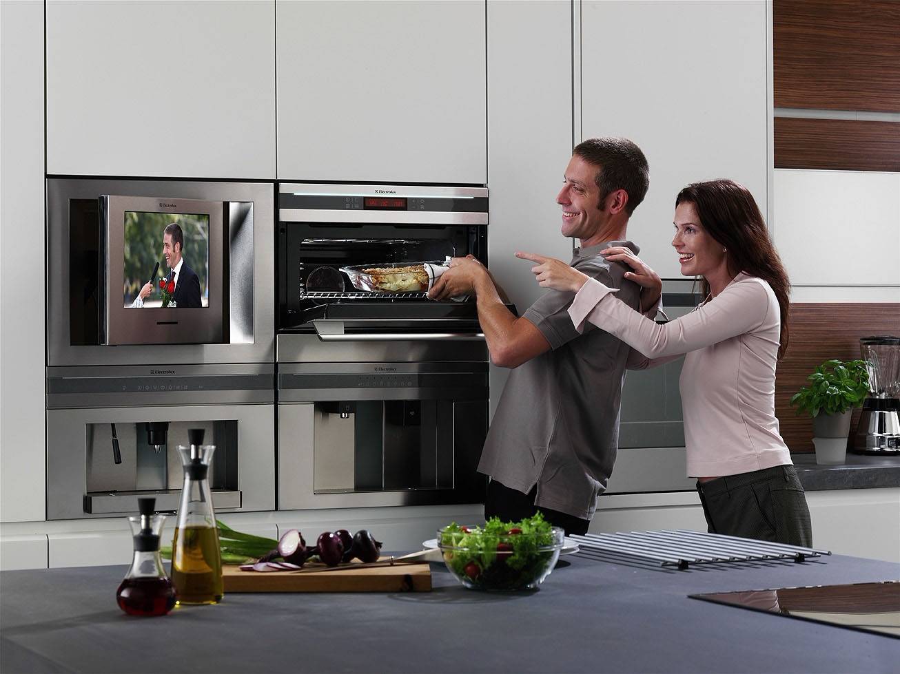 Какой телевизор выбрать на кухню: советы, отзывы