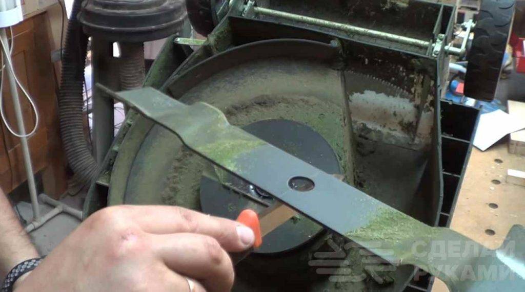 Правила замены ножей на триммере для травы
