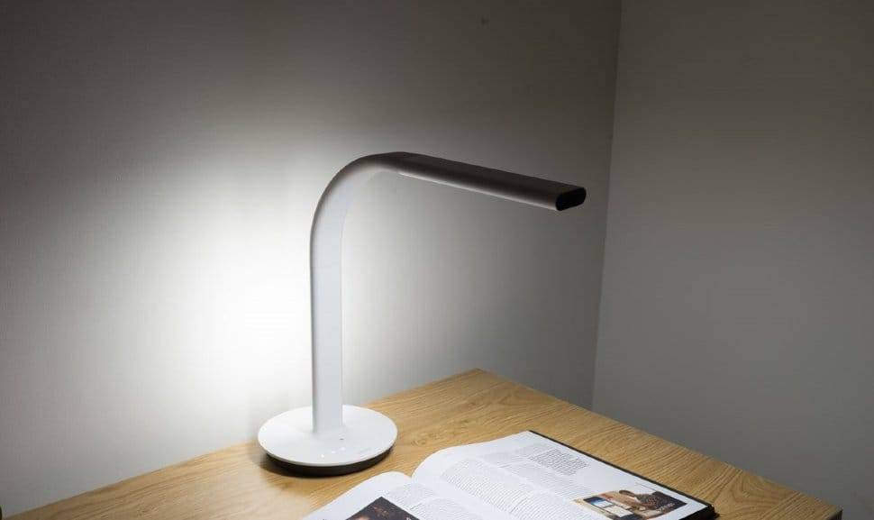Обзор умной настольной лампы xiaomi mija mi smart led lamp — настройка yeelight