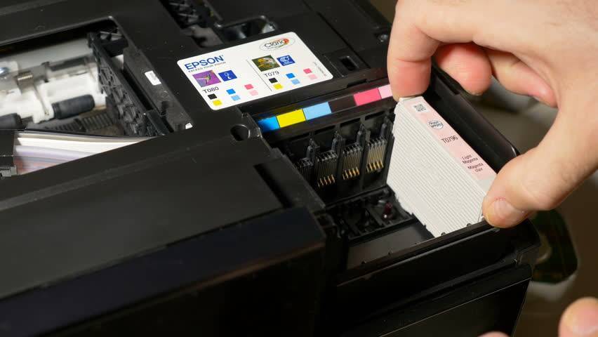 Принтер не печатает после заправки картриджа [почему, что делать]