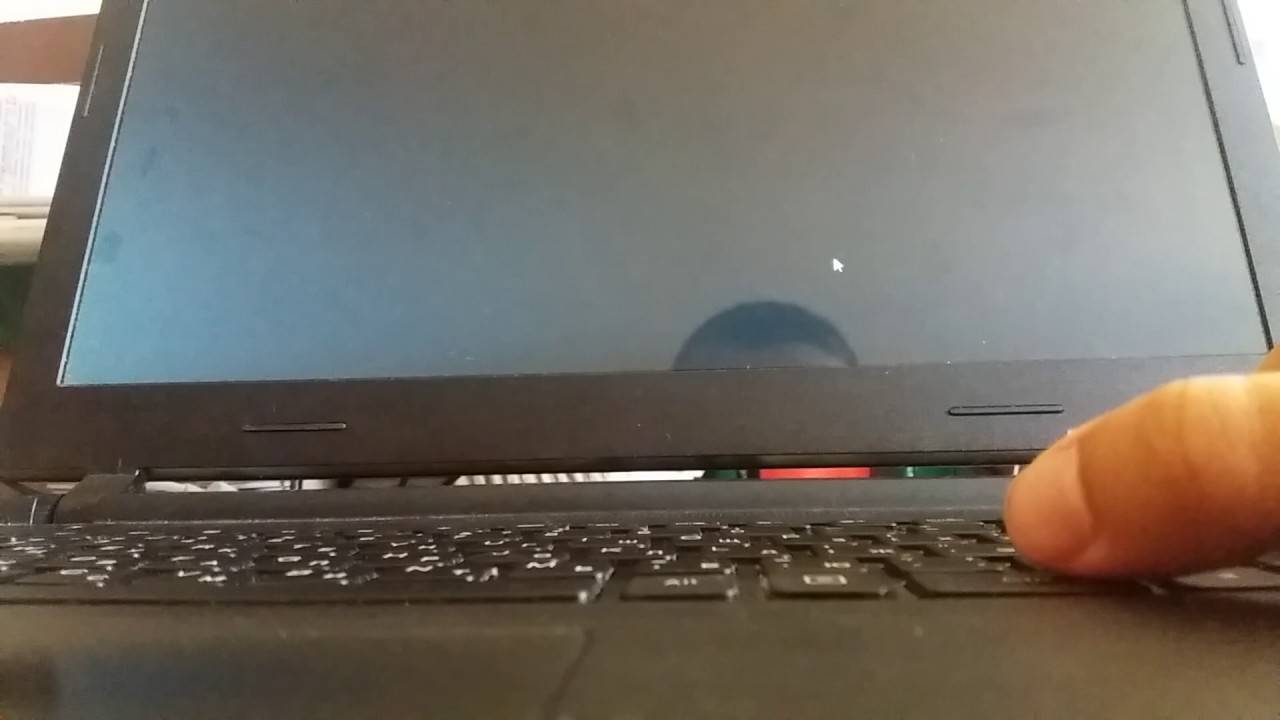 Ноутбук включается, но не загружается и экран черный - решение
