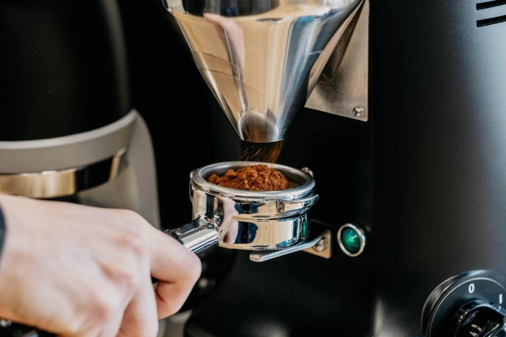 Сколько секунд молоть кофе для рожковой кофеварки