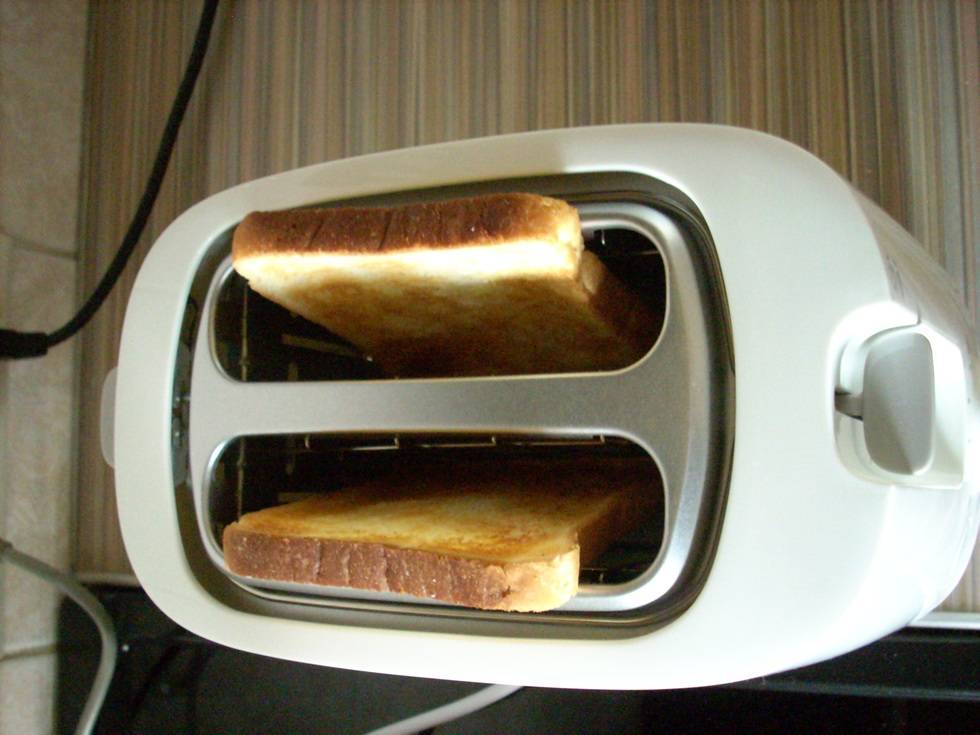 Как выбрать тостер. особенности, функционал, типы, достоинства и критерии выбора