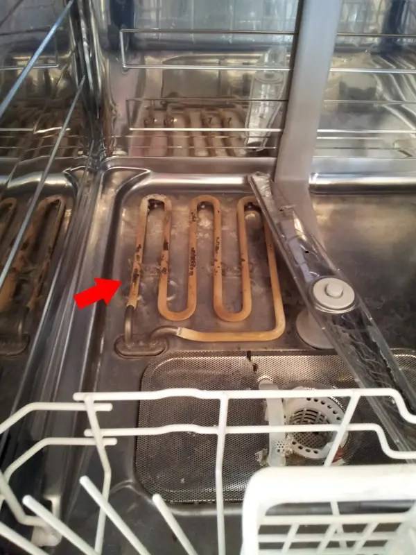 Причины плохого мытья посуды посудомоечной машиной