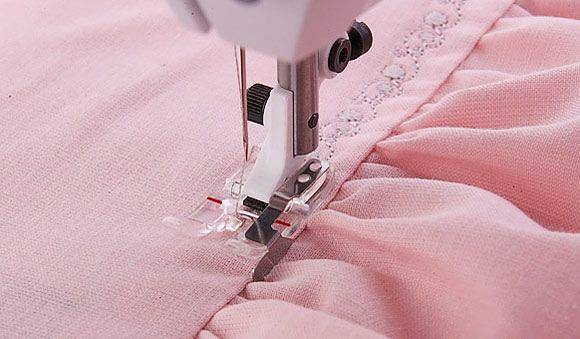 Как правильно вставить иглу в швейную машинку – инструкция и советы от мастера