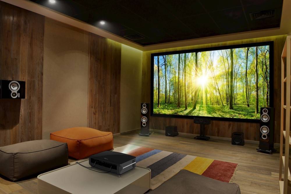 Проектор или телевизор: что лучше выбрать для дома