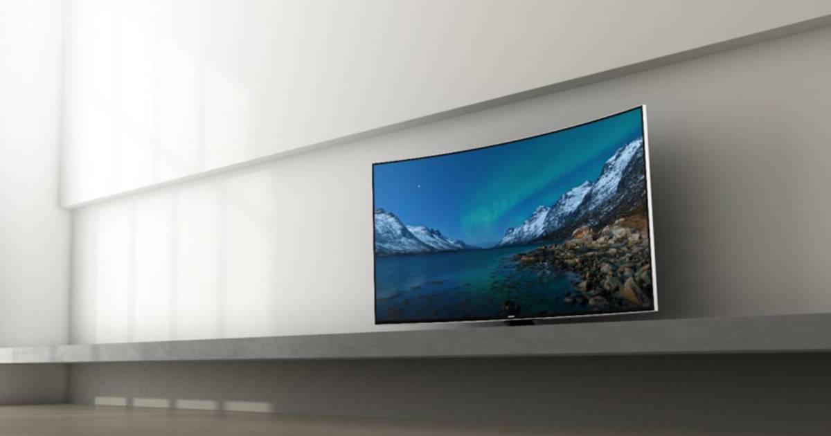 Какой экран телевизора лучше – изогнутый или плоский?