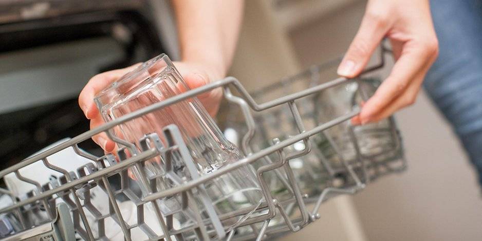 Какую посуду нельзя мыть в посудомоечной машине и почему
