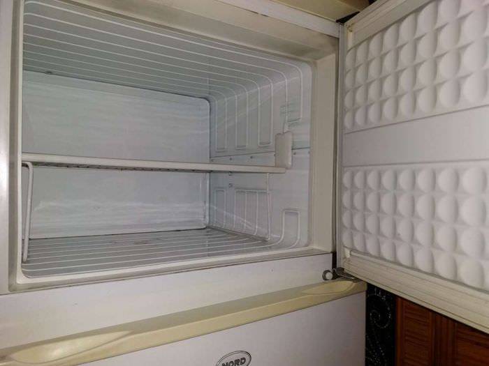 Можно ли хранить холодильник на морозе: замерзнет фреон, будет работать или нет