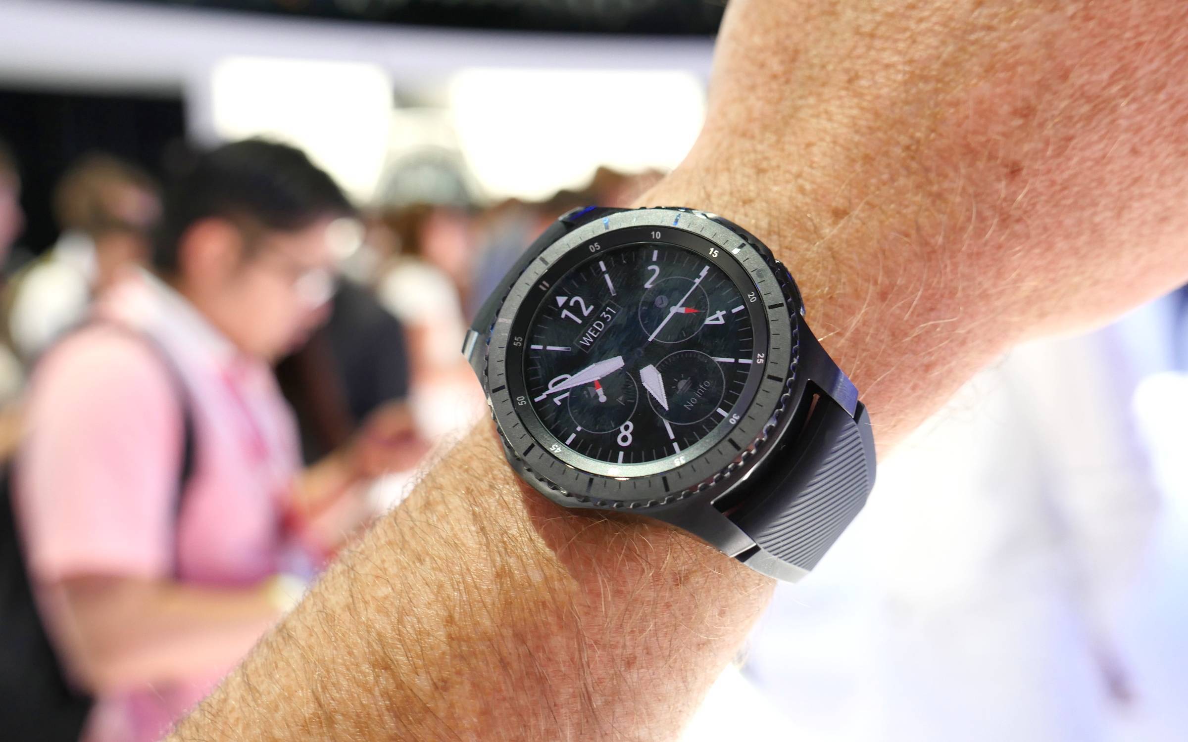 Samsung gear s3 frontier — лучшие смарт часы