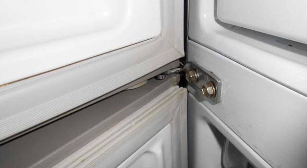 Что будет если не закрыть дверь холодильника. почему холодильник нельзя держать долго открытым