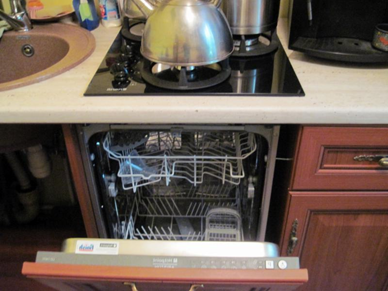 Как закрепить панель на двери посудомоечной машины. установка фасада на посудомойку. установка посудомоечной машины своими руками. самостоятельная установка фасадов