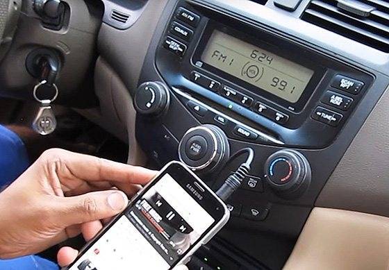 Aux или bluetooth: как слушать музыку через aux в машине?