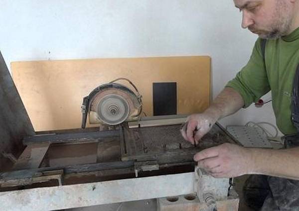 Плиткорез своими руками: самодельный ручной электрический плиткорез из болгарки